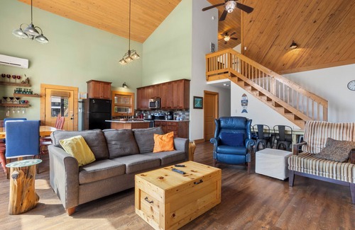 Pass Christian House | Pool, Boat Ramp, Games, Pass Christian Waterfront Sleeps 18 Guests 6 Bedrooms