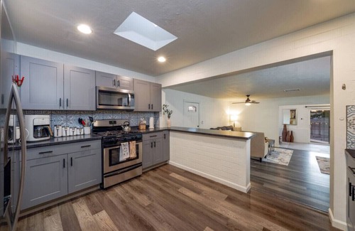 Tucson House | Pool/Fenced/Hot Tub/Huge Yard/3 BR 3 BA