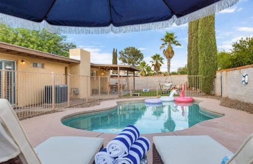 Tucson House | Pool Fire Pit Ping-Pong