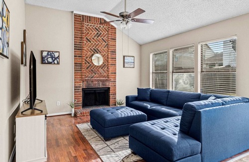 Flower Mound House | Pool | Foosball | Sleeps 8 in Flower Mound