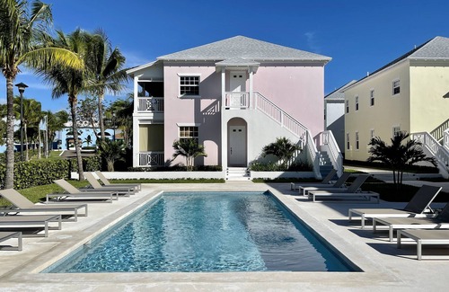 Palm Cay Villa | Pool Front Villa in Exclusive Palm Cay Beachfront Resort- A cozy Retreat.