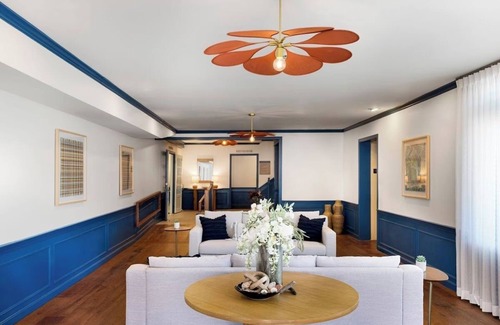 South Yarmouth Hotel | Pool Glimpse: Red Jacket Resort, 2 Queens, Pool Access, Boardwalk Fun, 2 Rooms