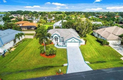 Port Saint Lucie House | Pool Home in the Sandpiper Bay Resort area!