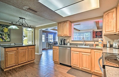 Walsingham House | Pool, Hot Tub & Billard Beach Escape, Dog Friendly