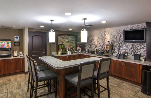 Bressi Ranch Apartment | Pool & Hot Tub! Free Breakfast Buffet Included When You Stay Here!