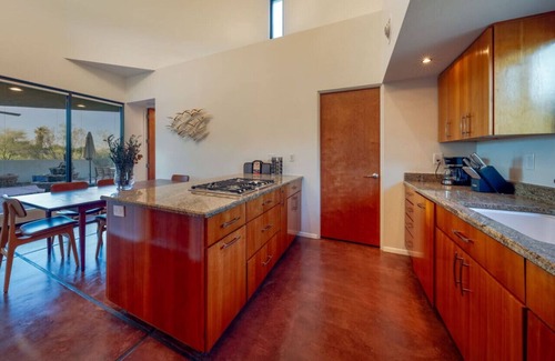 Tucson House | Pool & Hot Tub/Mountain Views/3 BR/Stunning