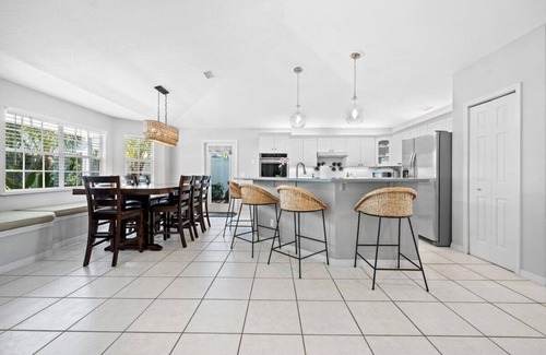Stuart House | Pool House 1/2 Mile From Downtown Stuart