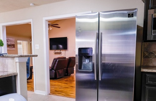 Mission Bend House | Pool house - 25 mins from downtown