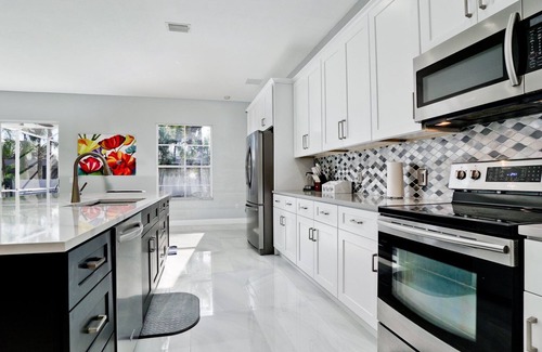 Sabal Harbour House | Pool House - Heated Private Pool, Central Location near IMG, Sports courts!
