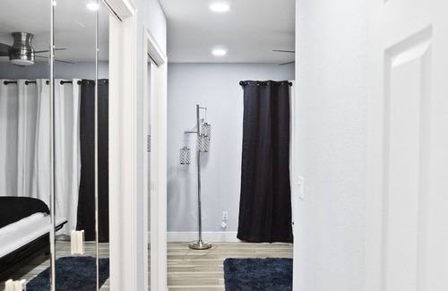 Town N County Park House | POOL HOUSE*JACUZZI*NEAR AIRPORT*BUSCH GARDENS* Raymond James Stadium*Beaches.