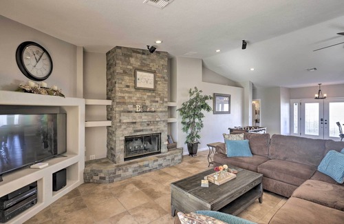 Lake Havasu City House | Pool & Lake Havasu Views: Gorgeous Desert Escape!