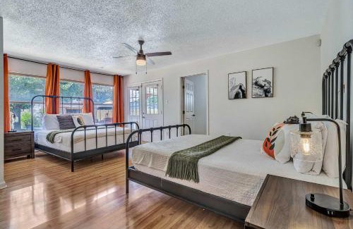 Jefferson House | Pool Mins to Downtown & Alamo - Huisache Retreat