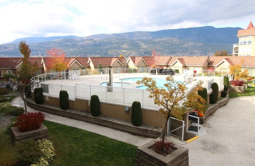 North End Condo | Pool & Mountain Views with mid morning to late afternoon sunshine