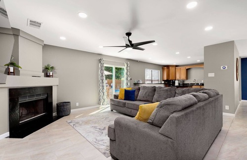 West San Antonio House | Pool Oasis by Sea World | 5 BR's | GameRoom - XBOX