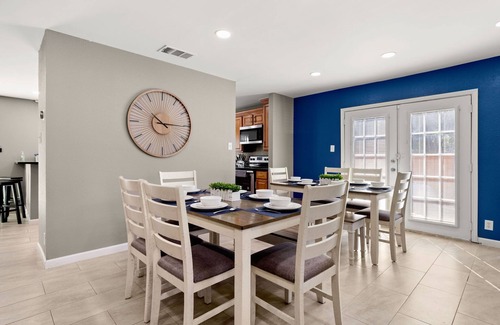 West San Antonio House | Pool Oasis by Sea World | 5 BR's | GameRoom - XBOX