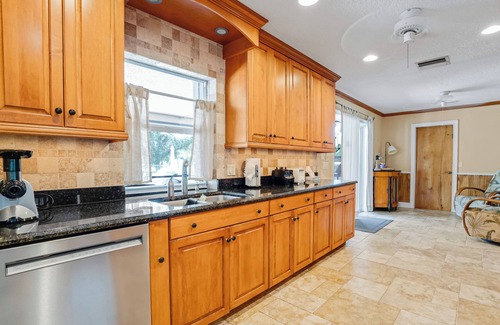 Lake Worth House | Pool Oasis on Golf Course! + Huge Backyard & Games
