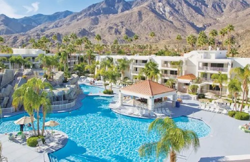 Canyon Corridor Condo | POOL! PALMS! PARADISE! 2 BD! POOLSIDE BAR n' GRILL!