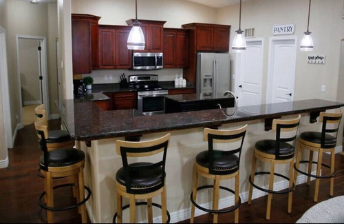 Lake Havasu City House | POOL🏊‍♂️PATIO☀️3BRM🛌2BTH🛁HOME🏡NEAR🌉LONDON BRIDGE ✨