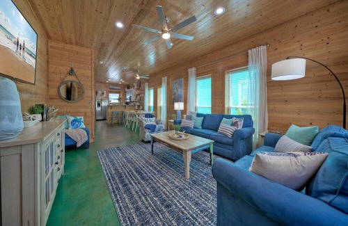 Cinnamon Shore House | Pool, Patio, Blocks to the Beach | Golf Cart Zone | Daiquiri Daze by AvantStay