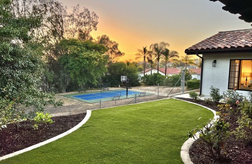 Vista Villa | Pool, pickleball, basketball, arcade game & ping pong- The Vista Hilltop Villa - New Listing