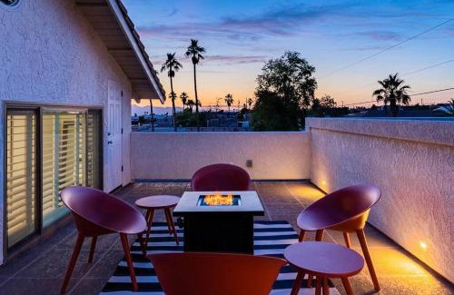 Lake Havasu City House | Pool Pool Table Spa Fire Pit Game Room