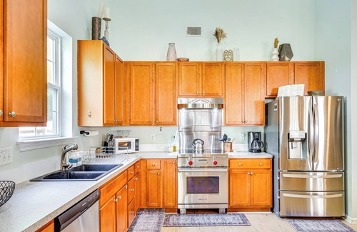 North Charleston House | Pool, Porch + Parks: North Charleston Family Home!