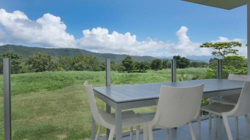 Port Douglas Apartment | Pool Resort Port Douglas