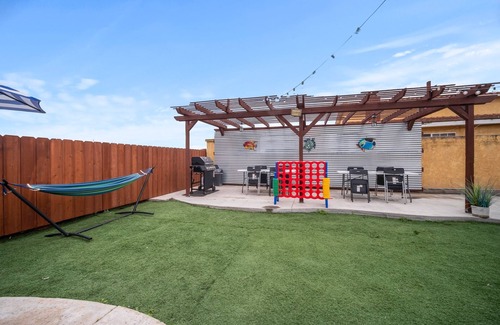 Chula Vista House | POOL,Spa, Movie Room, BBQ and Games! Family Vacation Home