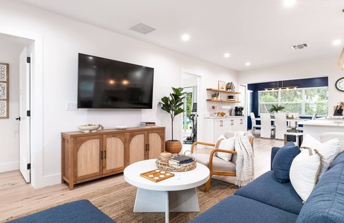 Boynton Beach House | Pool, Spa, Swingset 10 min to Atlantic Ave!