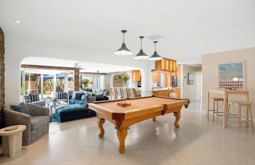 Palm Beach Shores House | Pool/Spa & Walk to the Beach Ping Pong Billiards