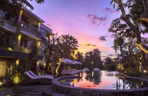 Melayang House | Pool Suite Room Resort & Spa Beautiful Paddiew File View