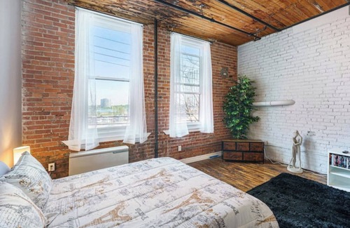 Detroit Apartment | Pool Table Loft Downtown