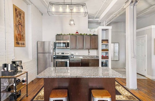 Detroit Apartment | Pool Table Loft Downtown