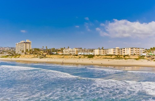 North Pacific Beach House | Pool View Condo