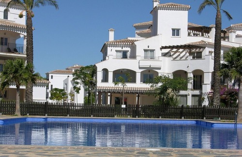 Jeronimo y Avileses y Balsicas de Arriba Apartment | Pool view family apartment, free wifi, satellite TV, free parking