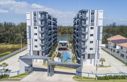 Kram Condo | Pool view Studio, 2 minutes to the beach