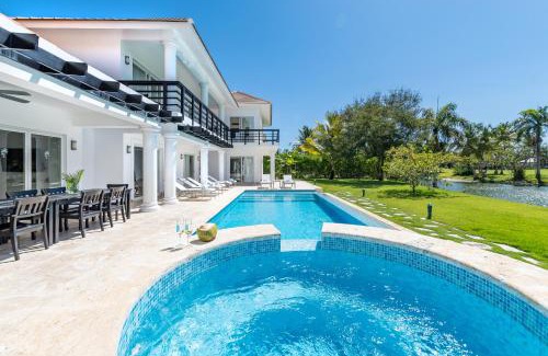 Bavaro Villa | Pool View Villa with Jacuzzi & Chef at Cocotal Golf & Country Club