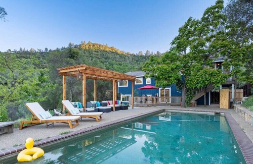 Mariposa House | Pool, Views, Privacy, Game Room, 5 min to Downtown!