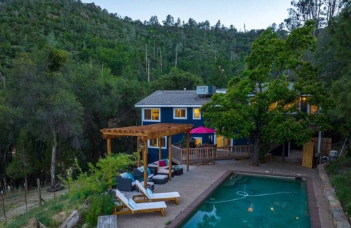 Mariposa House | Pool, Views, Privacy, Game Room, 5 min to Downtown!