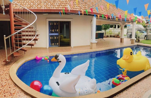 Pong Villa | Pool Villa Pattaya by Arrowmini