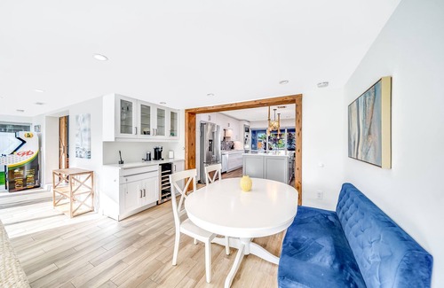 Garden Isles House | Pool & Waterfront! Tiki Hut+Close To Beach!