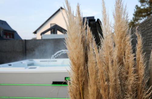 Pruchten House | Poolaris - Modernes Ferienhaus mit Whirlpool