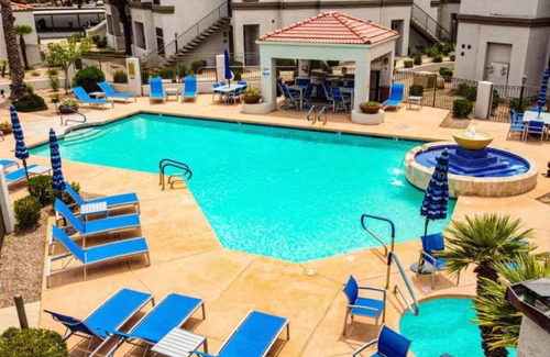 Central Scottsdale Condo | Poolside 3BR Condo - Mt Views - Luxury Community