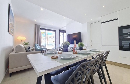 Mar de Cristal Apartment | Poolside apartment with terrace, parking and Wi-Fi