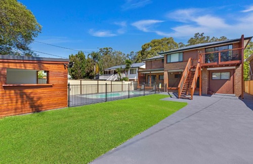 San Remo House | Poolside at Costa