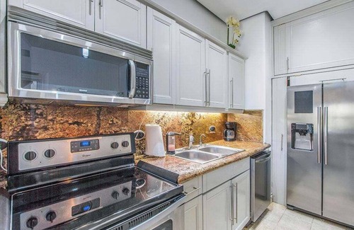 Cabo Bello Condo | Poolside Cabo Condo, Steps from Beach! Misiones 4104