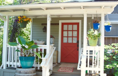 Kelseyville Cottage | Poolside comfort by the lake. Your ideal cottage Retreat!