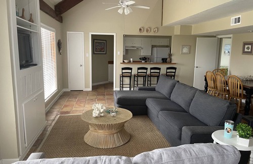 Matagorda Condo | Poolside Condo with Gulfview - Bahia de Matagorda Clubhouse