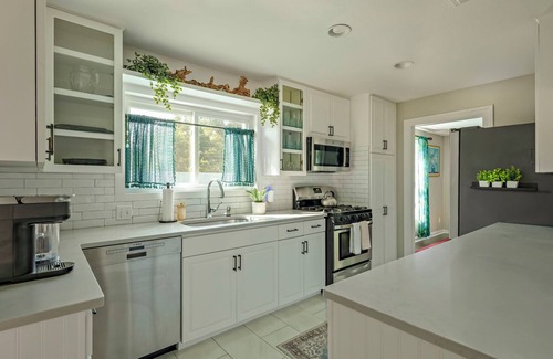 Westfield House | Poolside Funhouse - Arcade, Billiard, Poker & More