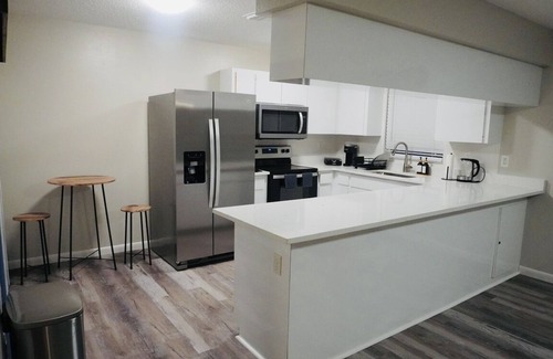 Venice Gardens House | Poolside Oasis-5 Miles from Venice Beach
